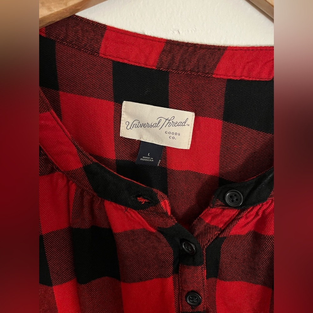 Universal Thread Red and Black Flannel - Picture 3 of 3